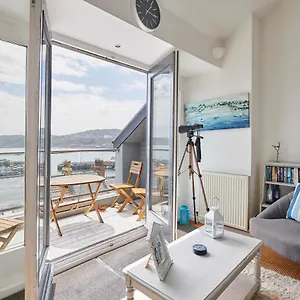 Host & - The Hideaway Holiday home